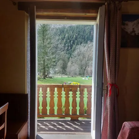 Stella Alpina Vacation Apartment Macugnaga